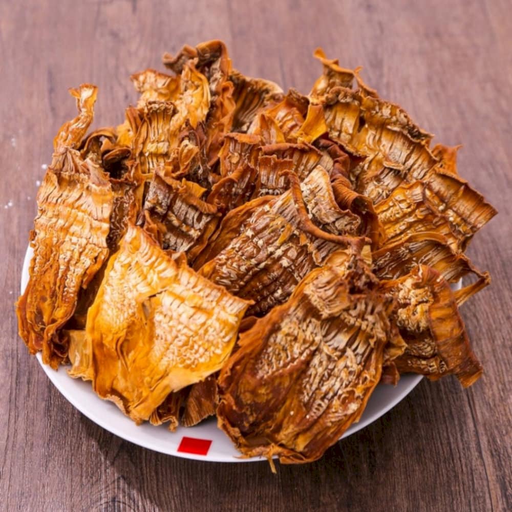 Măng khô mang vị đậm đà, dai giòn
